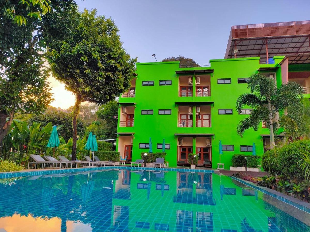 Morakot Lanta Resort Koh Lanta Exterior photo
