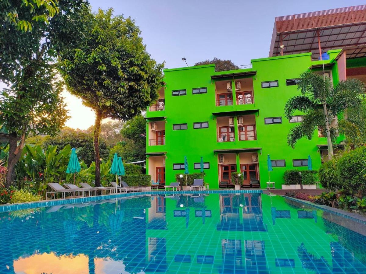 Morakot Lanta Resort Koh Lanta Exterior photo